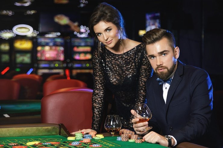 Variasi Classic Teen Patti dengan kartu fisik
